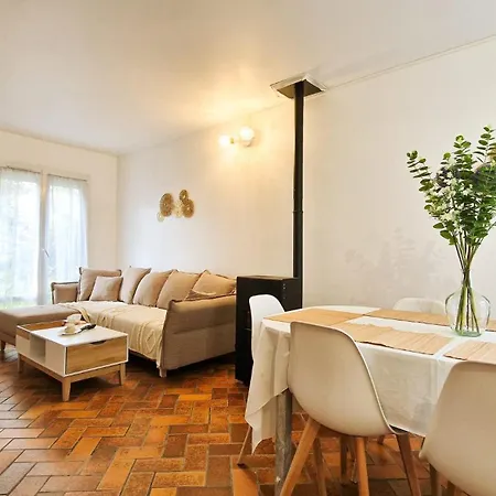 Ferienhaus Des Lys Blanches Cergy